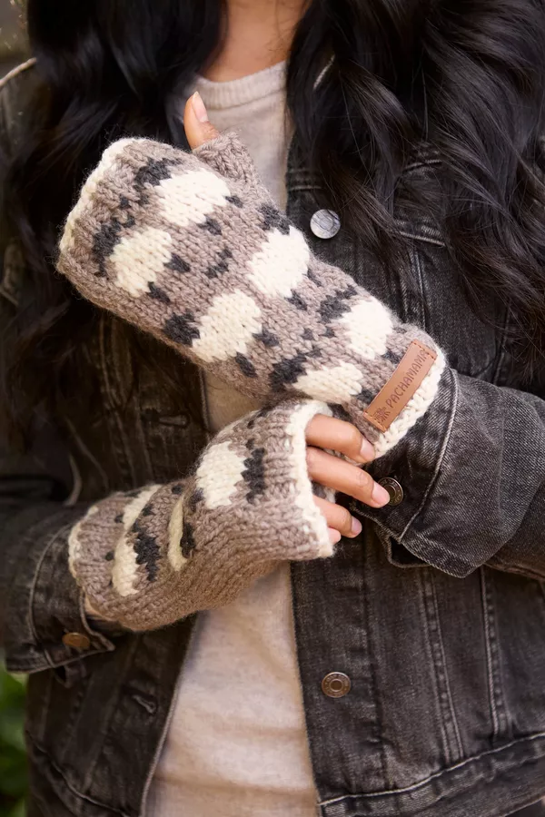 Merino Sheep Handwarmer Mushroom - Image 5