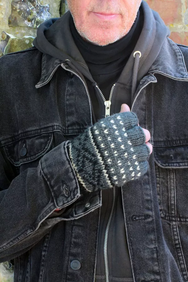 Men's Tromso Fingerless Gloves Charcoal