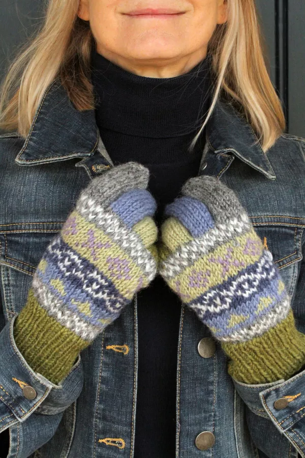 Classic Fairisle Gloves Olive