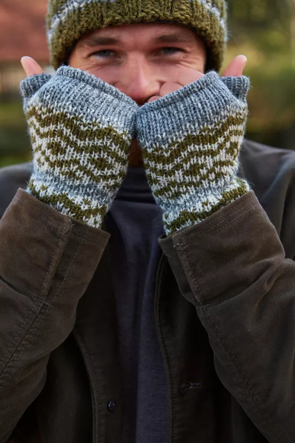Men's Jorvik Wristwarmer Moss - Image 2