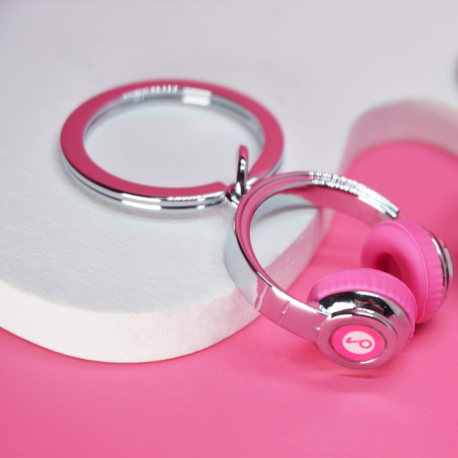 Pink Headphones Keyring - Image 3