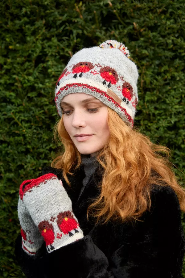 Robin Bobble Beanie - Image 7