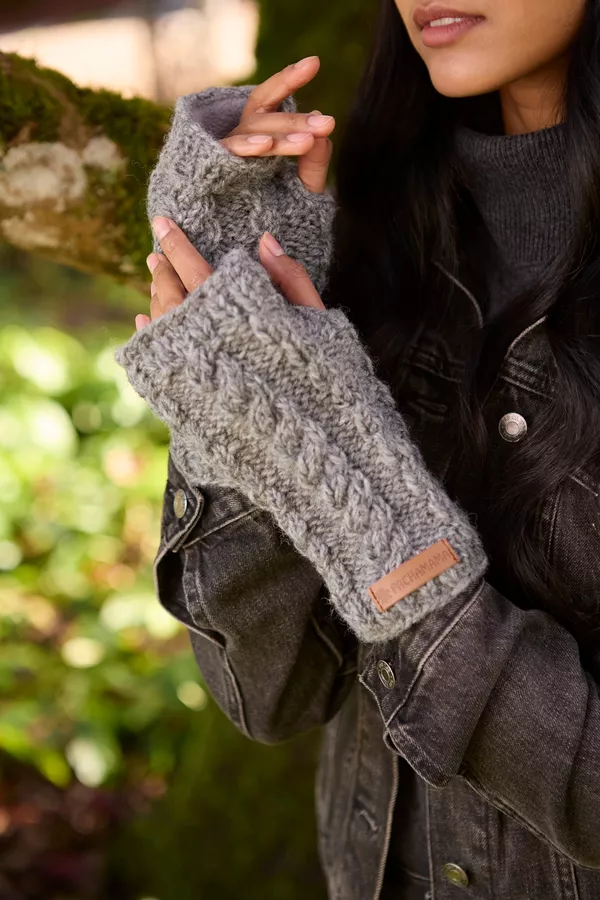 Chamonix Handwarmer Grey